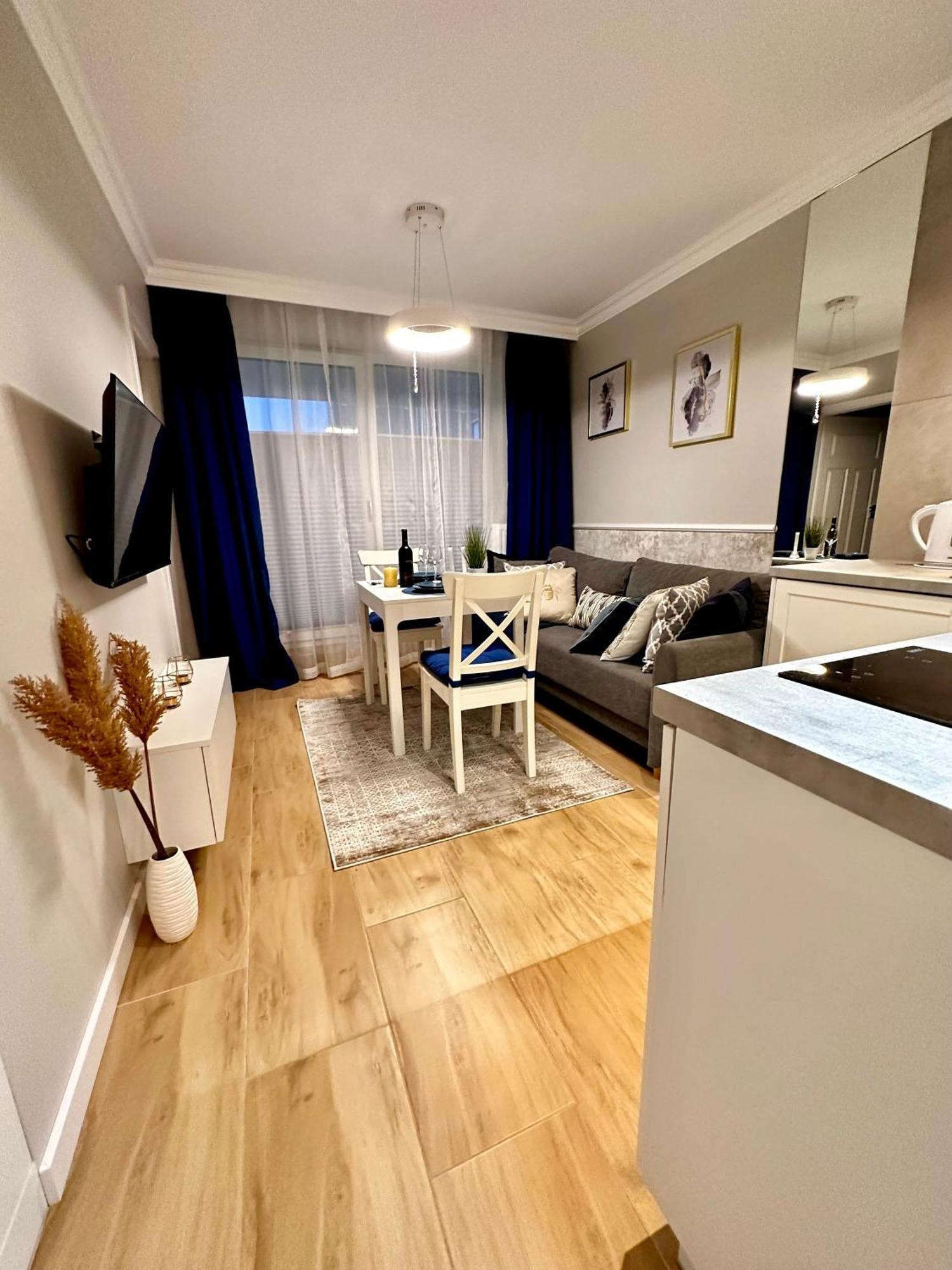 Apartment Kielce- Klonowa Nad Zalewem, 1-13 Osob, Faktura, Parking, Centrum