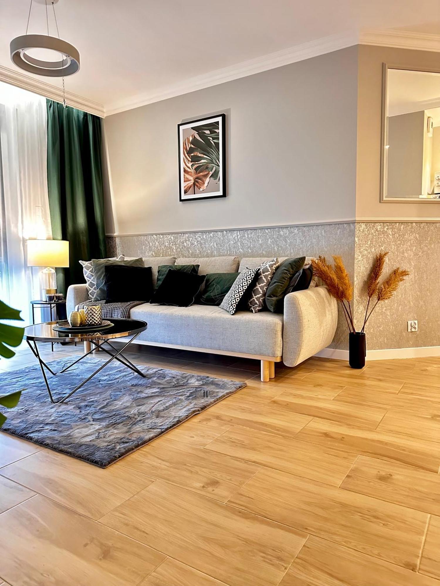 Apartment Kielce- Klonowa Nad Zalewem, 1-13 Osob, Faktura, Parking, Centrum